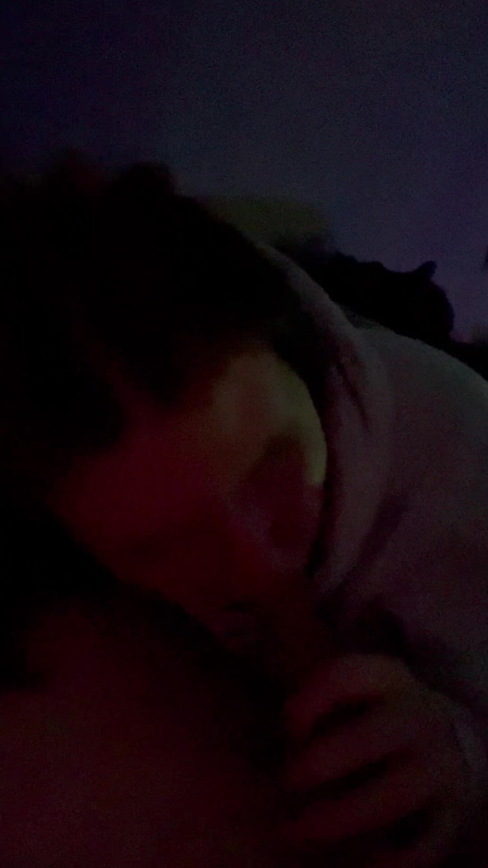 Couple18and38: Un jeune de 18 ans nul la nuit