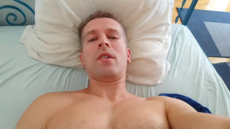 Cock & Body Worship: VEDERE LA PERSOANA 1 Vorbe murdare (cerere): La început nu-mi place, dar apoi...