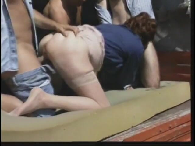 Group Bang: Dirty old slut grips and sucks two cocks at once