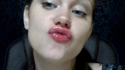 Goddess Misha Goldy: Feticismo delle labbra! Baciare! Glossa di labbra!