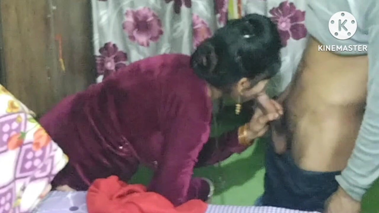 Saxesageth: Femme au foyer indienne très mignonne