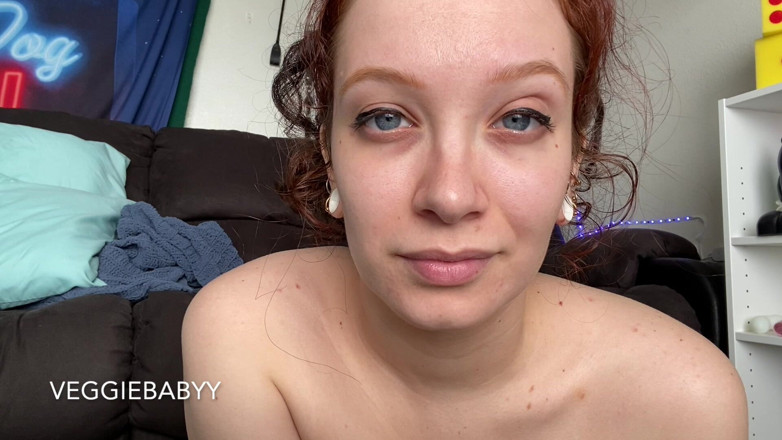 Veggiebabyy: 盯着你