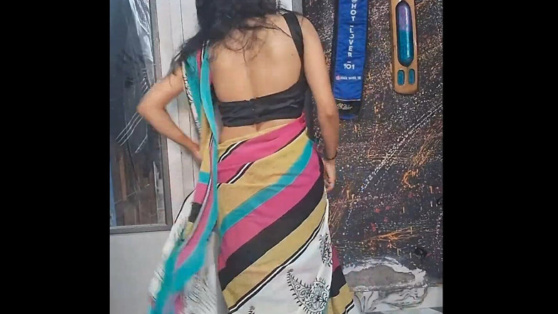 Neha Gupta: Индийская девушка Deshi Village