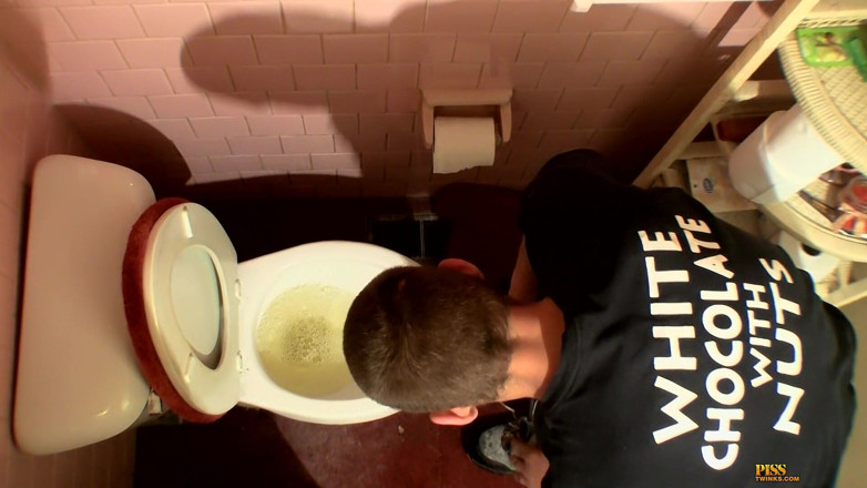 Piss Twinks: Ein Raum der pissenden schwänze
