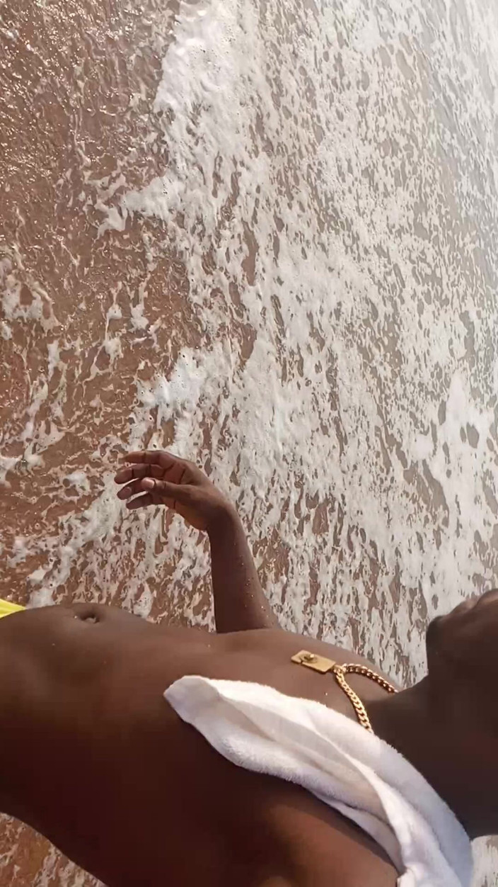 Dickass3x: Je m’amuse seul sur la plage de Cbana pour la...