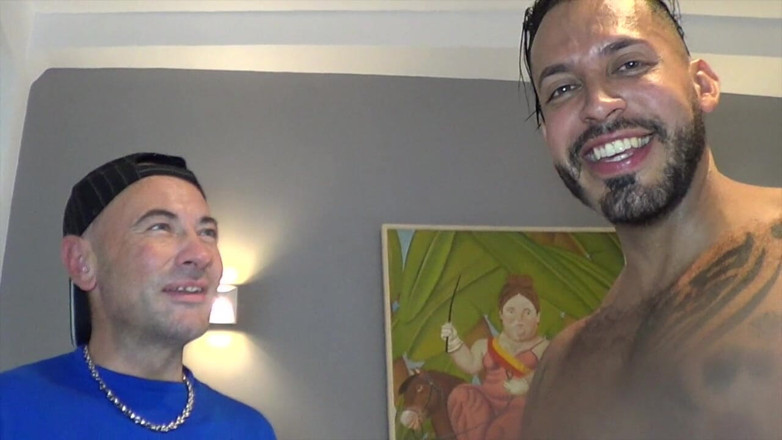 Gaybareback: kya yah Viktor rom hai jisne mere chhed men viry...