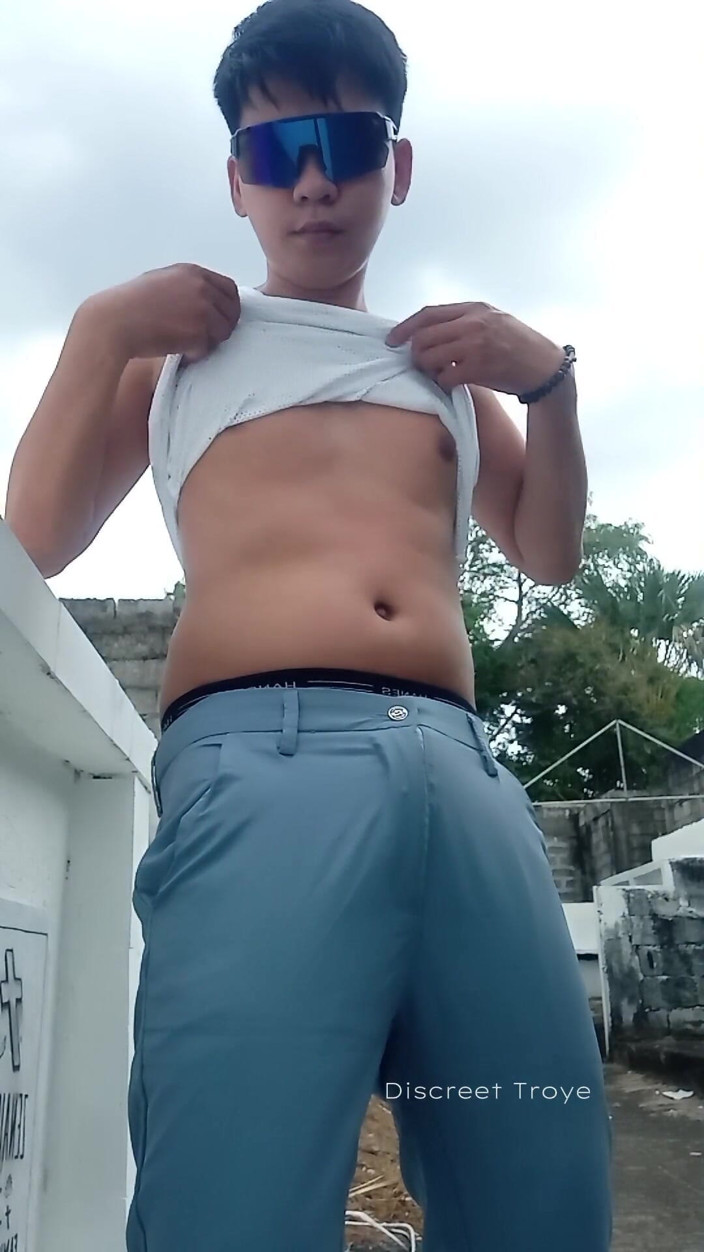 Troye_AsianPinoy: Trip From College