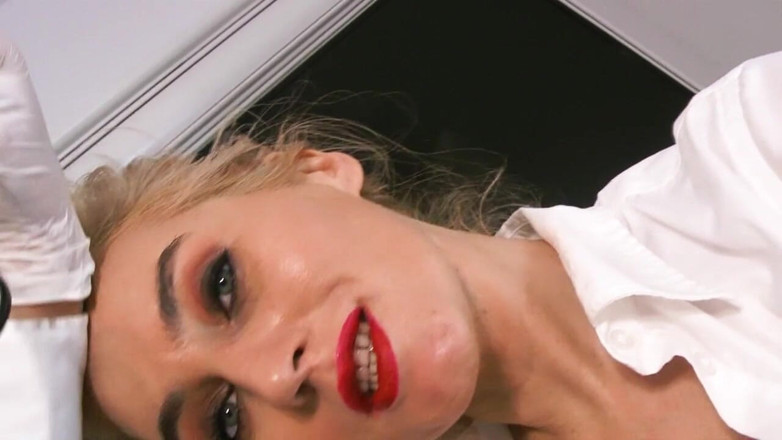 Goddess Celine: Bonă seducătoare aspiratoare