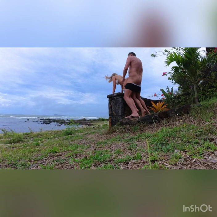 Spuirtcouplexxxx: Futai riscant pe plajă cu ejaculare