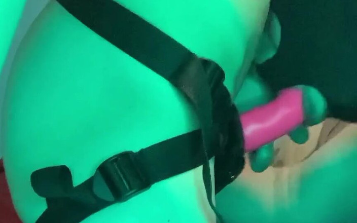 Angel Sky69: Dây đeo và đít vào miệng cho cuối cùng