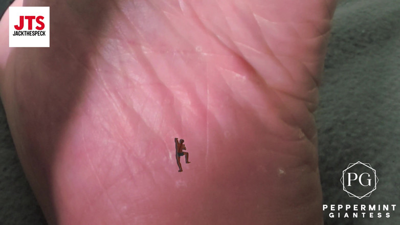 Peppermint Giantess: Dienstmaten pov kleine mannen aanbidden de voeten van reuzin