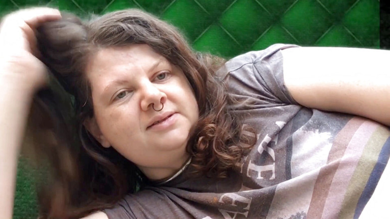 Ari Kajira: Domme zet je straf bbw