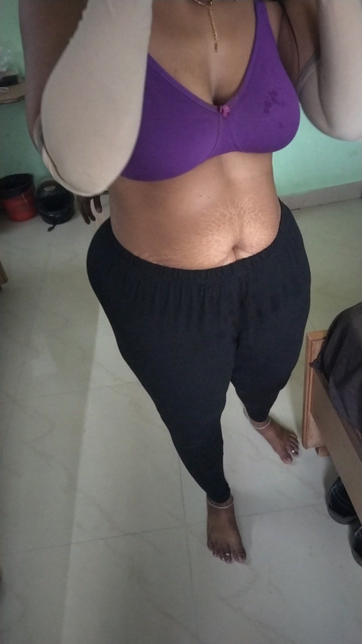 Tamil lesbian: Préparatifs pour le tournage de vidéos porno