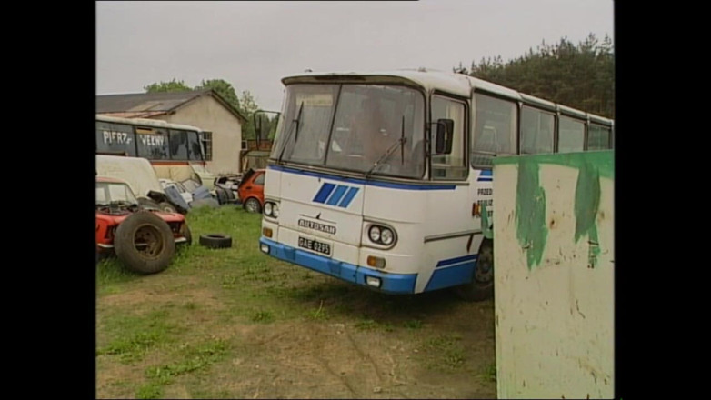 MUSCHI TV - our best full movie: Berlijns treinstationtoilet voor wanhopige spermaverslaafde