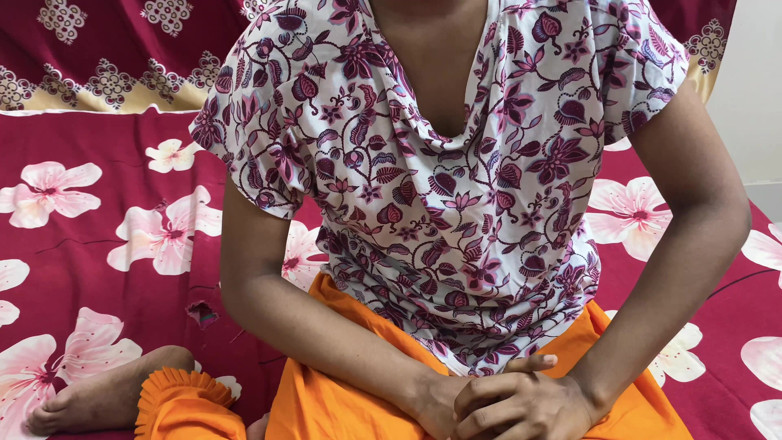 Bdsex24: Özel Bangla edepsizce konuşuyor süper seksi üvey kız kardeşim sert sikişiyor