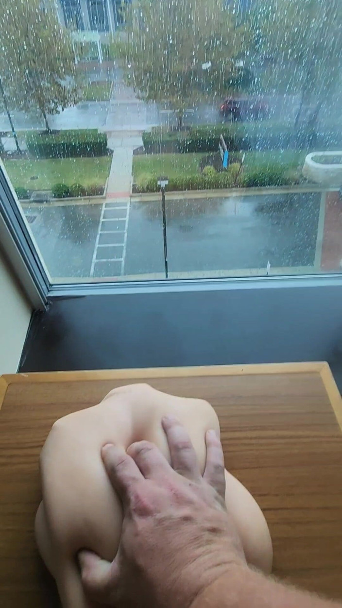 Djk31314: Follando a la chica en la ventana del hotel