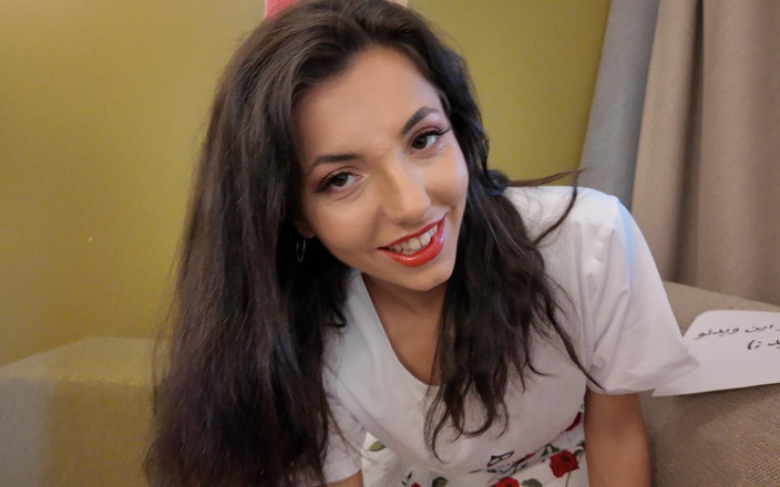 Amateur Homemade Porn: 18 años de edad, apretado coño de hermanastra persa follada...