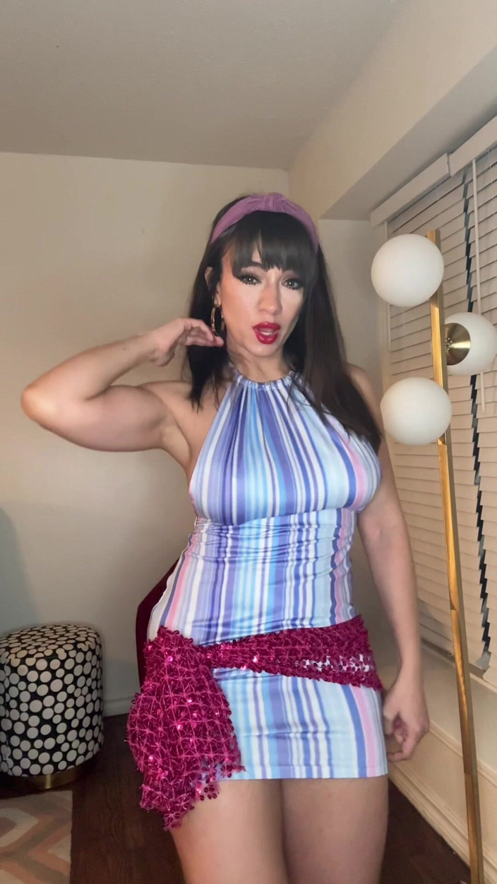 Sasha Pearl: エジプトのMILFサーシャ・パールがベリーダンス・ストリップティーズで