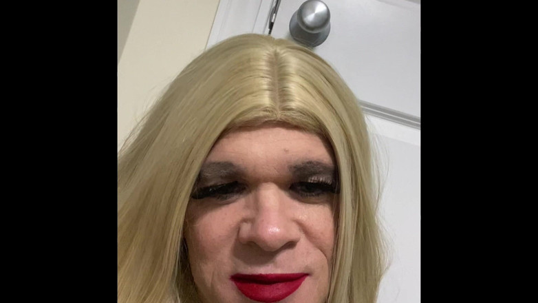 MadisonCD2025: Travesti üvey babası Ans ile konuşuyor bir CD gerçekten gelip oynamalarını...