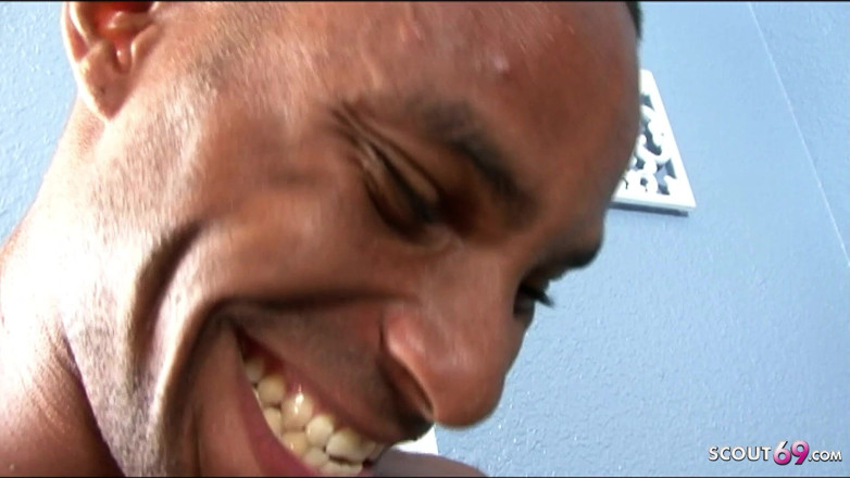 Full porn collection: Mannen met grote zwarte lul neuken geile blonde magere stiefzus...