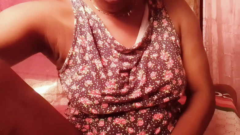 Super sexy ebony cuties: Futându-mi perna cumming frecându-mi pizda păroasă