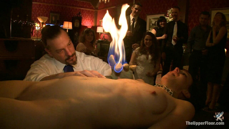 The Upper Floor by Kink: The Yule Log
