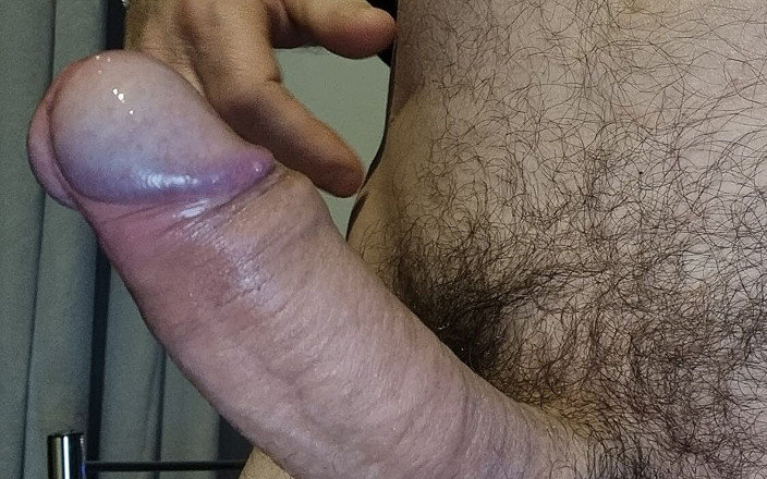 Jordance: Des hommes à grosse bite se branlent, éjaculation, grosse éjac