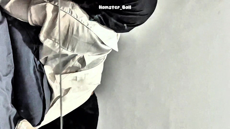 Hamster_Ball: 대물 자지와 후장 오럴로 상사에게 바람을 피우는 히잡을 쓴 밀프