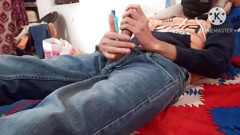 Desi__Panda: Hetero-lehrerin zeigt dicken monsterschwanz
