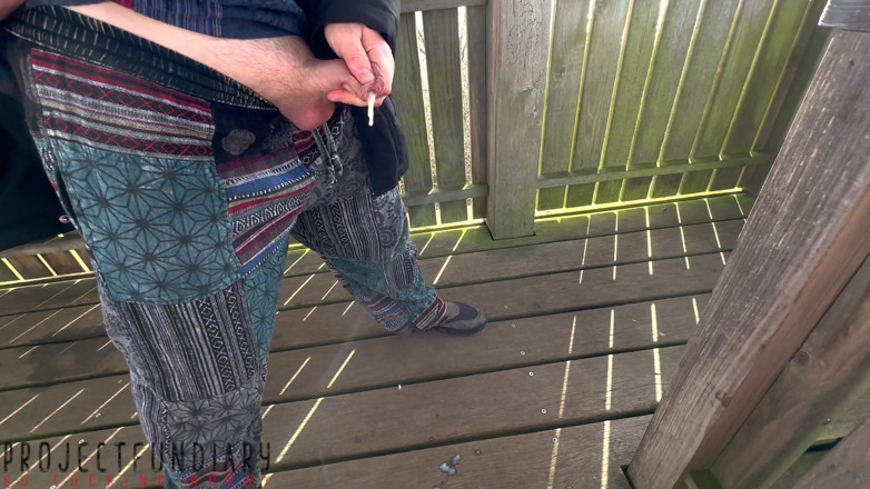 Projectsexdiary: Un quickie risqué en plein air avec une fille en...