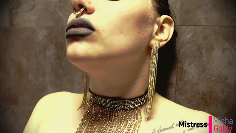 Goddess Misha Goldy: Cumer prematuro tragado vivo después de una follada rápida con...