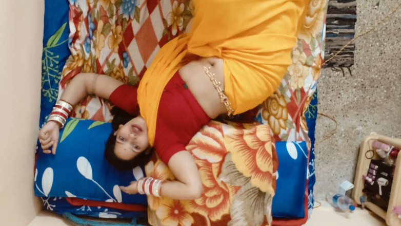 Madhu bhabhi: La sexy indiana gialla saree bhabhi fa sesso duro con...