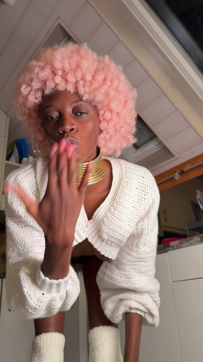 Missblackreey: Het kökssex med petite ebenholts rommate