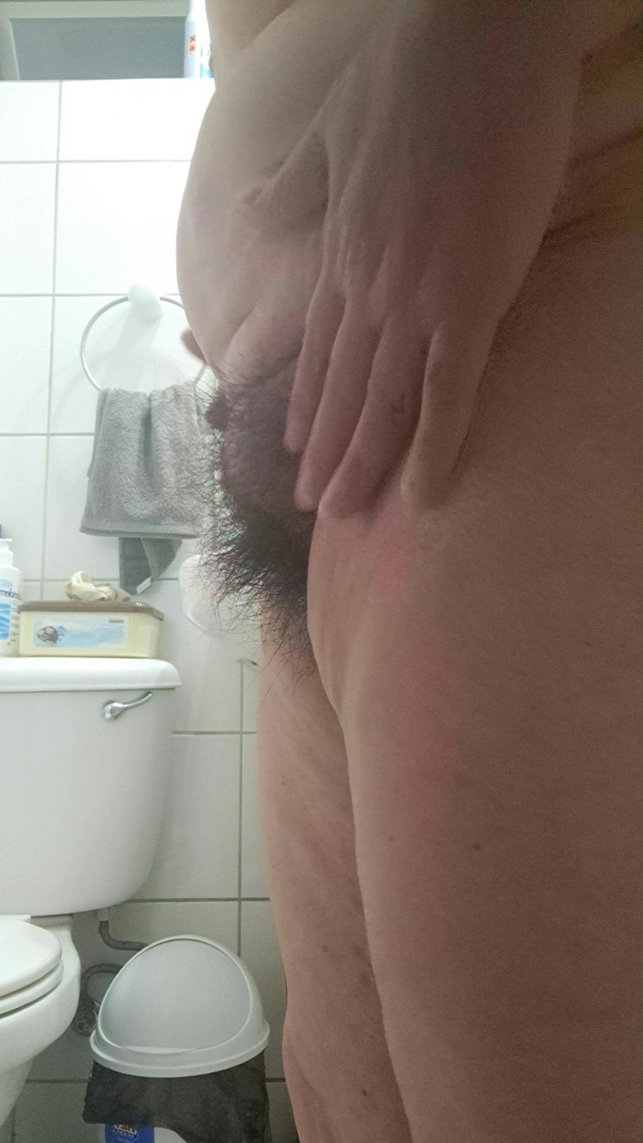Mommy big hairy pussy: Wanita dewasa pamer memek tebalnya yang berbulu