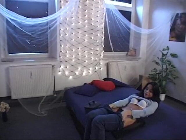 German Classic Porn videos: Nadja ha una figa stretta perfetta