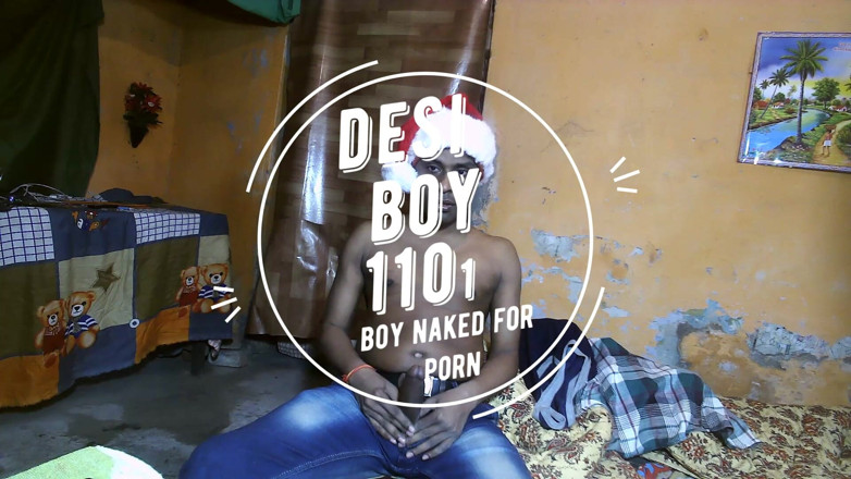 Desiboy110Ankit: Chrismas Holiday garoto indiano diversão com pau masturbação punheta garoto...