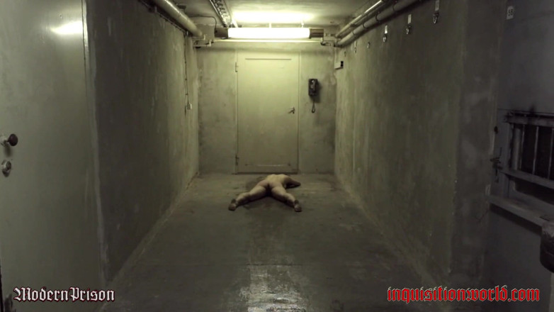 Inquisition and prison world: Valerie - Walk of Shame z upokarzających gier w więzieniu dla...