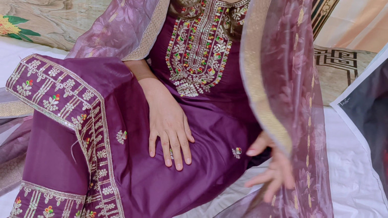 Nepal Katty: Nepali Hot Girl Ko Puti Ma Thukera Chikeko Wet &amp; Wild