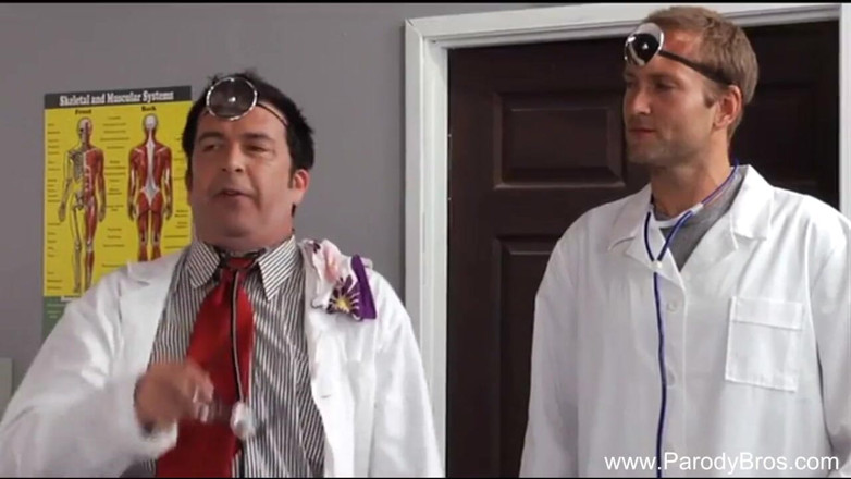 Parody Bros: Doctor engaña a rubia puta paciente