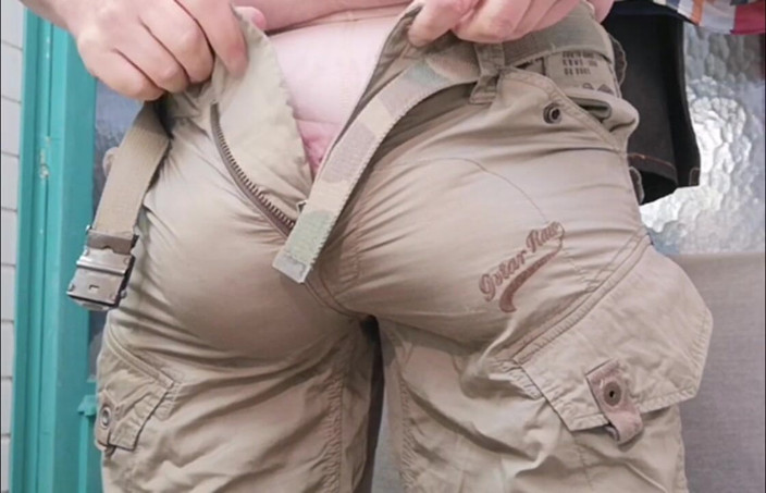 Monster_Meat_: Einen weg zu kleinem short gekauft