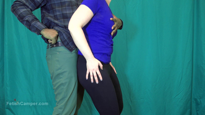 FetishCamper: Video completo di leggings se lo macinano pantaloni da yoga...