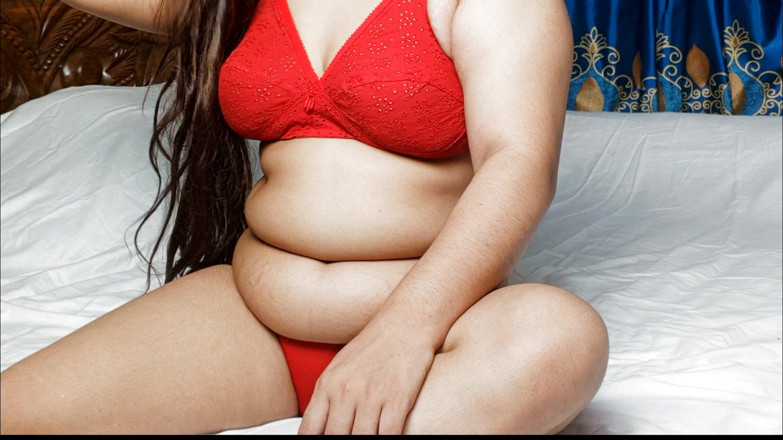 Nadiyabd: Seks rahasia ibu rumah tangga cantik Bangladesh - tante desa besar