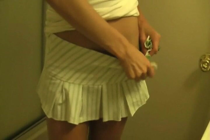 Porn Nerd Network: The Porno Nerd: Jody: Šukání v koupelně