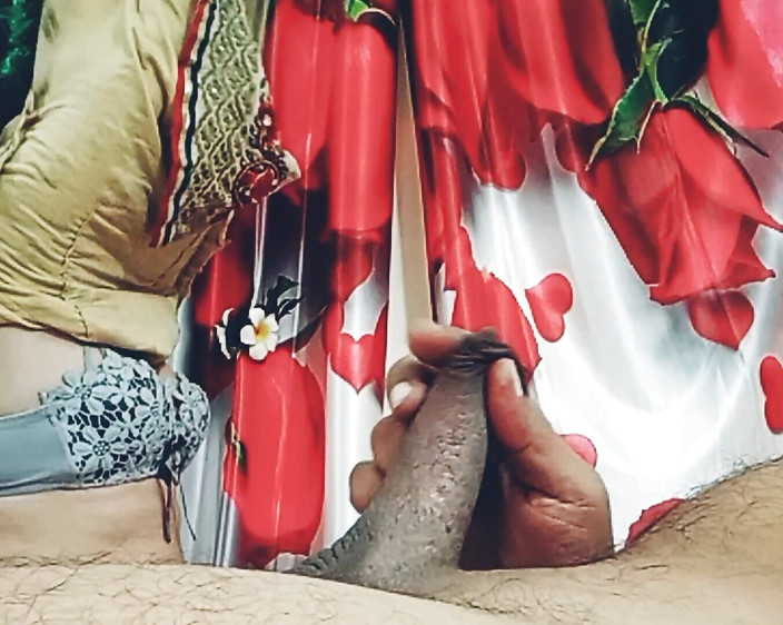 Bolly Karma: Scena di sesso milf spudorata