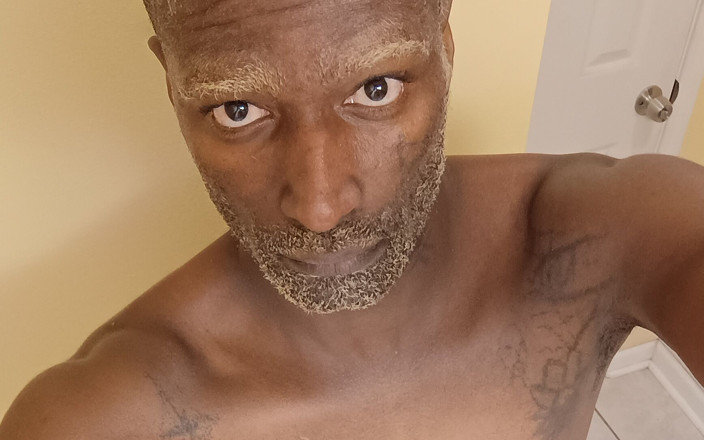 Marcus Shakur: Збуджений
