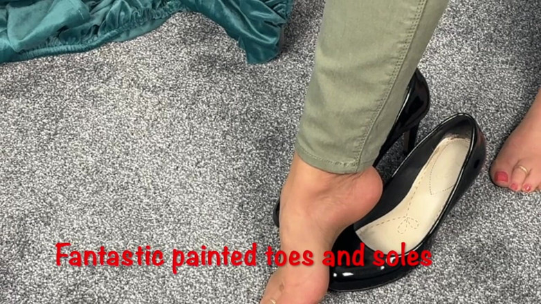 Mr MF: Mme Mature Pieds Se Déshabille De Tous Les Jours 416