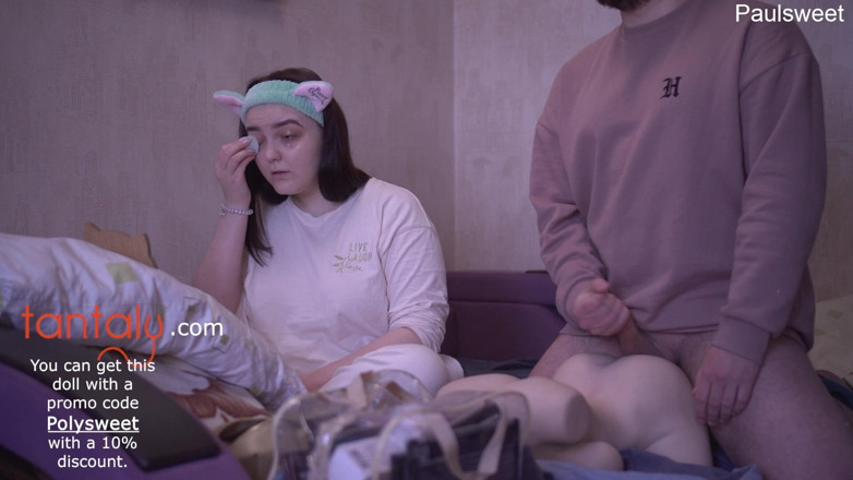 Polly Sweet: Sie macht ihr make-up und ignoriert mich, während ich eine...
