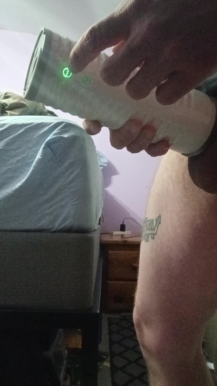 Themilkman618: Gooning bwc un letto e giocattolo max 2 di lovense sgocciolante...