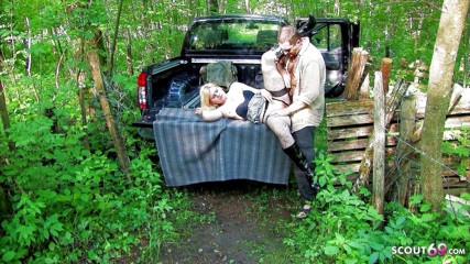 Full porn collection: BBW tonåring Lillian knullade anal på pickup av styvfar i...