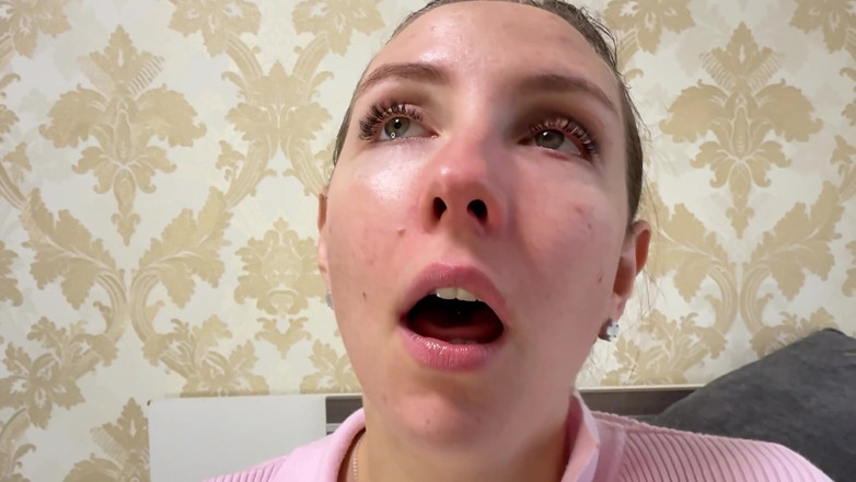 Hottie goddess: Wytrysk na górę i niekończące się wybuchy prawdziwy szał kichania
